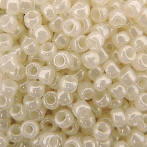 Toho Seed Beads Round Size 8/0 Ceylon Light Ivory 28GM 8-147
