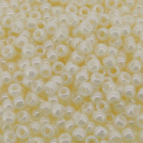 Toho Seed Beads Round Size 8/0 28GM Opaque Lustered Cream 8-123L